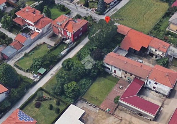 terreno edificabile in vendita a Samarate in zona San Macario