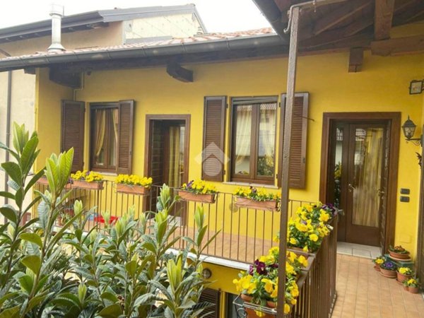 appartamento in vendita a Samarate