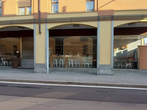 negozio in vendita a Samarate