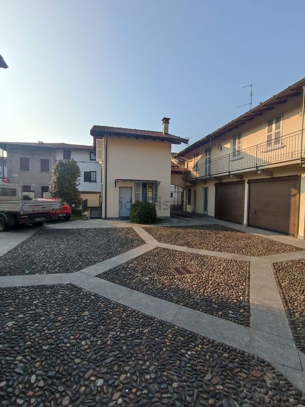appartamento in vendita a Samarate