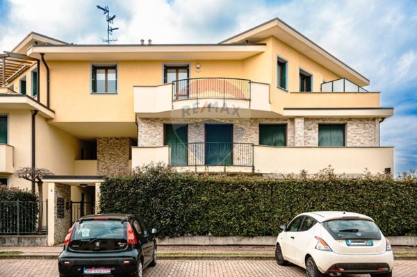 appartamento in vendita a Samarate