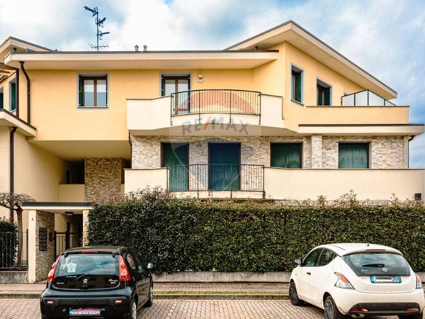 appartamento in vendita a Samarate