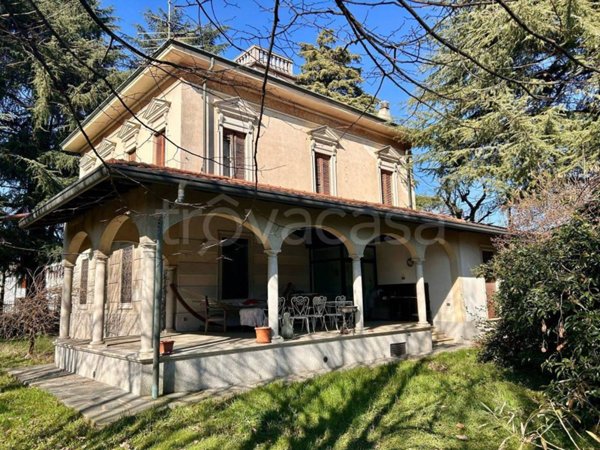 casa indipendente in vendita a Samarate in zona San Macario