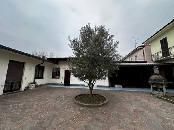 appartamento in vendita a Samarate