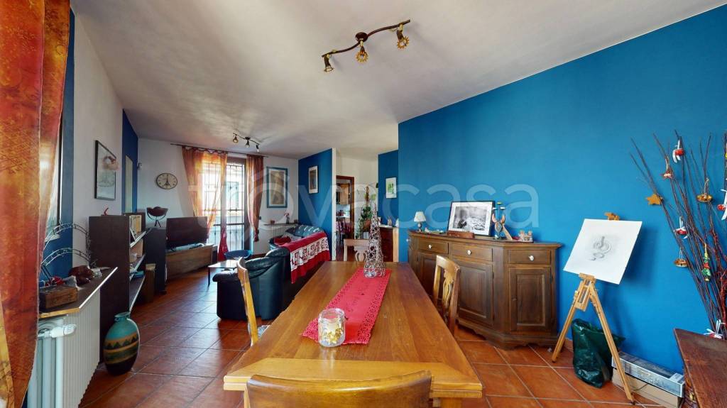 casa indipendente in vendita a Samarate