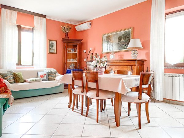 casa semindipendente in vendita a Samarate