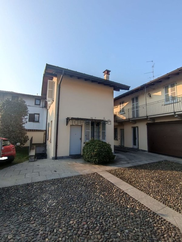 appartamento in vendita a Samarate