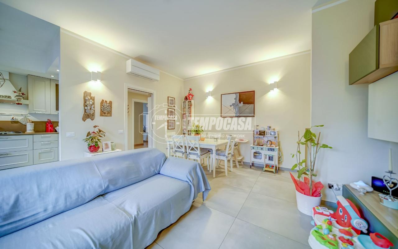 appartamento in vendita a Samarate