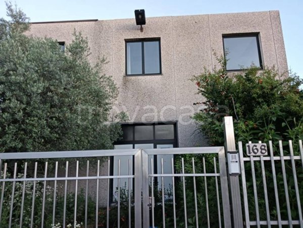 locale commerciale in vendita a Samarate