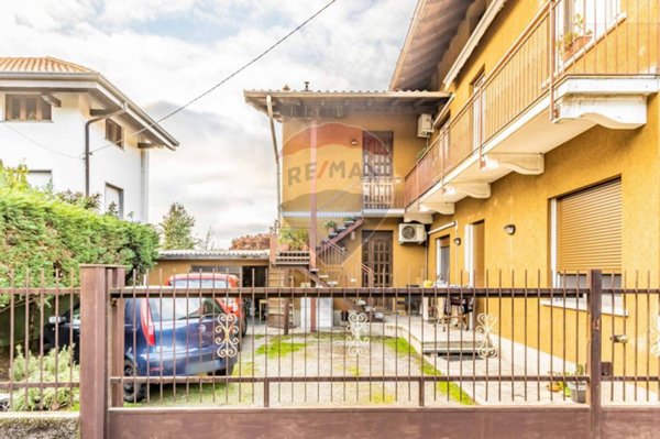 appartamento in vendita a Samarate