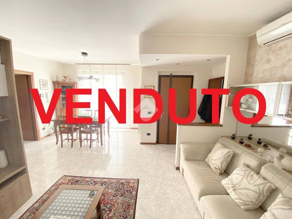 appartamento in vendita a Samarate