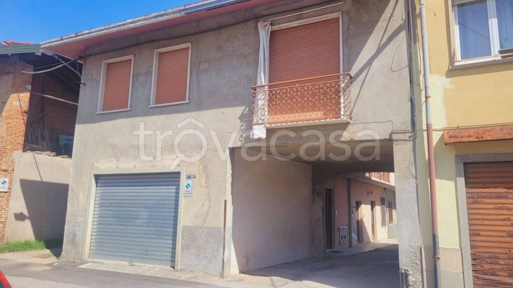 appartamento in vendita a Samarate in zona San Macario