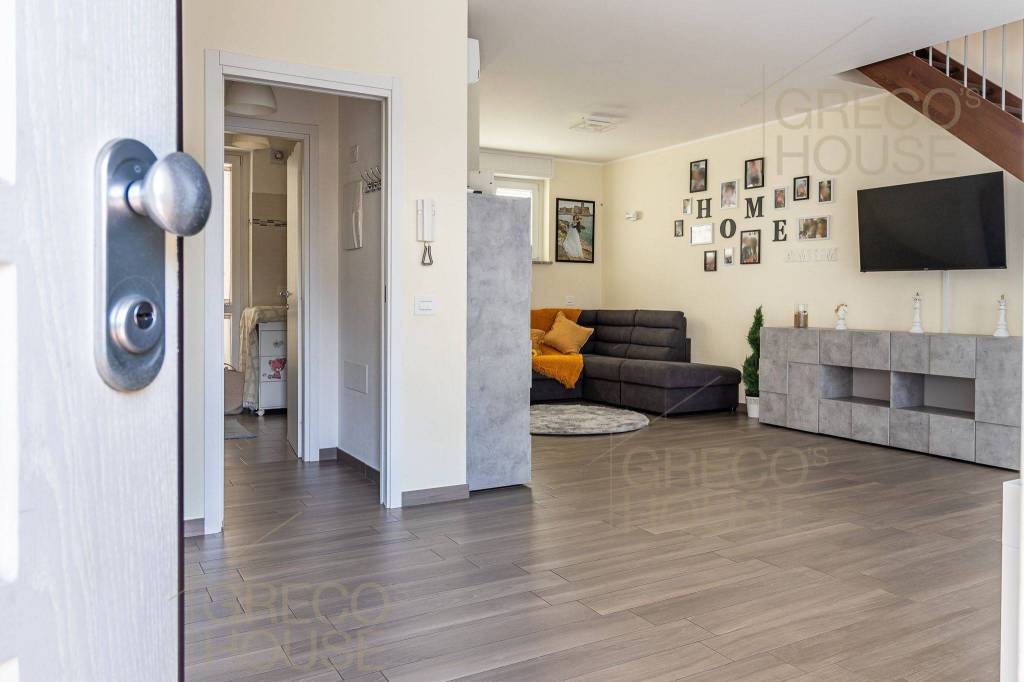 casa indipendente in vendita a Samarate