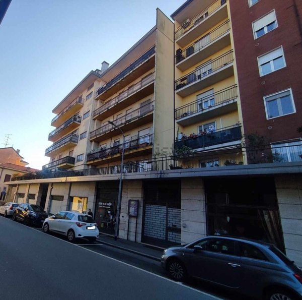 appartamento in vendita a Samarate in zona San Macario