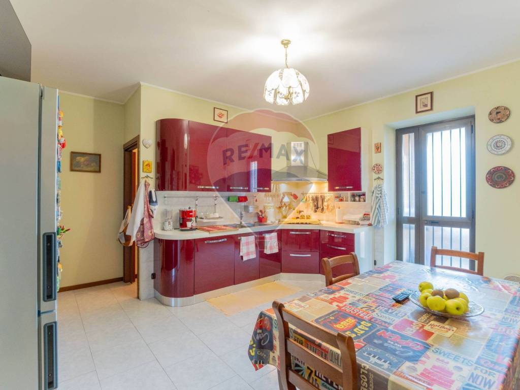 casa indipendente in vendita a Samarate