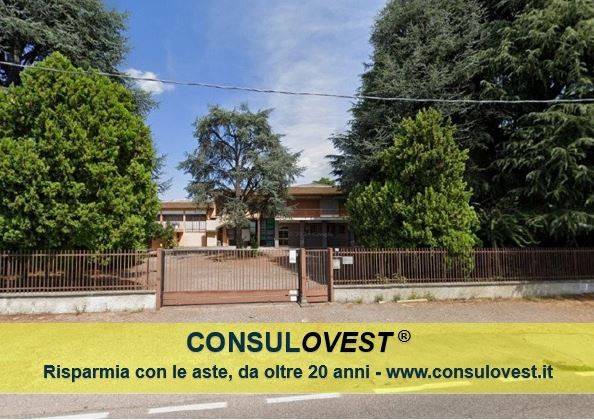 locale commerciale in vendita a Samarate