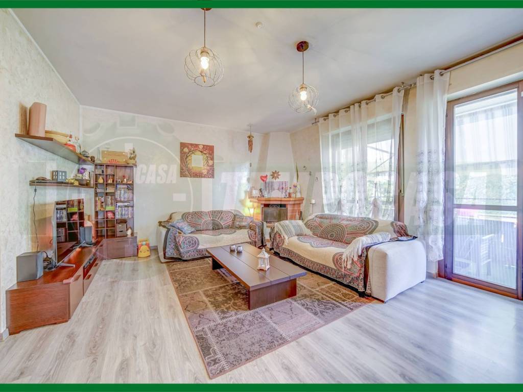 appartamento in vendita a Samarate