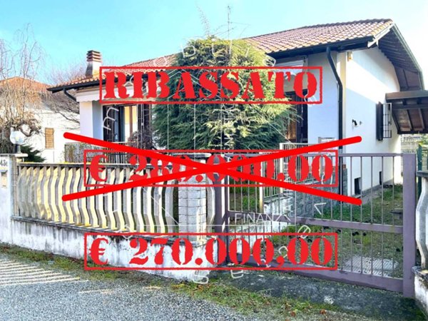 casa indipendente in vendita a Samarate