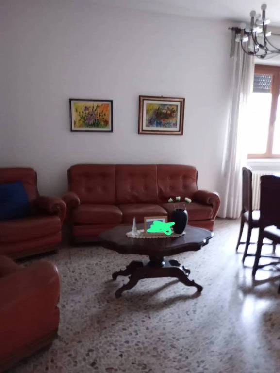 casa indipendente in vendita a Samarate