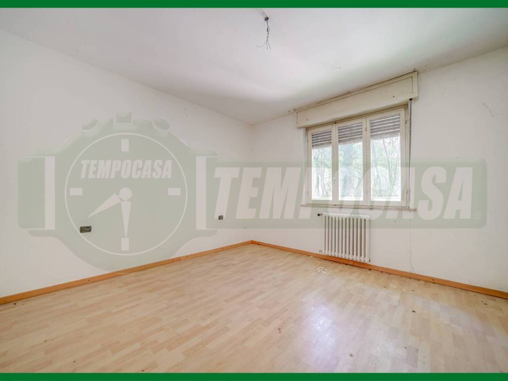 appartamento in vendita a Samarate in zona Cascina Elisa