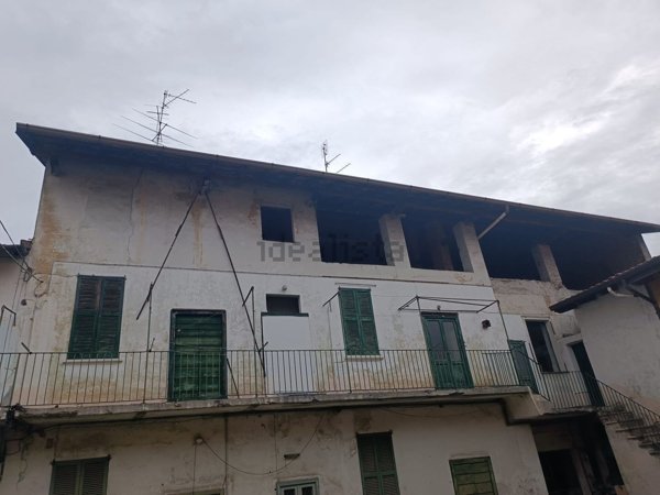 pentavano in vendita a Samarate