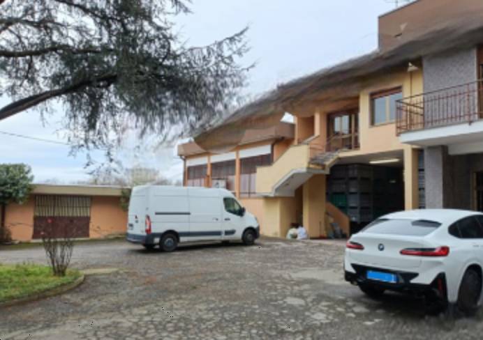 appartamento in vendita a Samarate