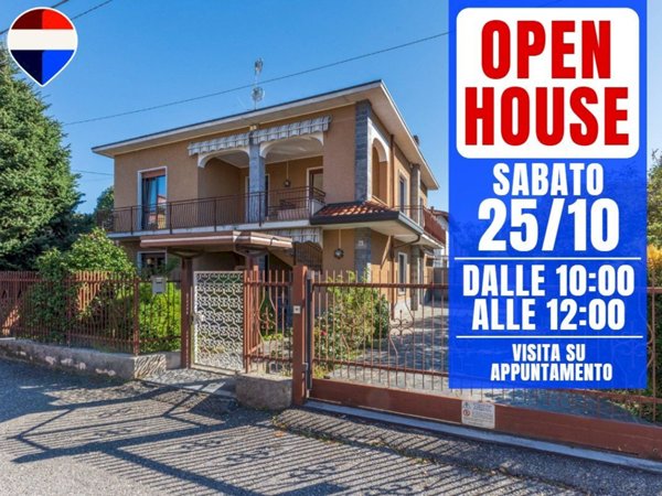 casa indipendente in vendita a Samarate in zona Verghera