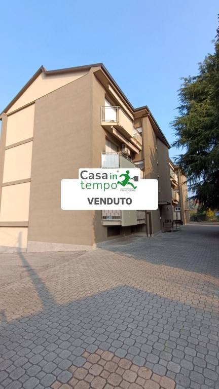 appartamento in vendita a Samarate