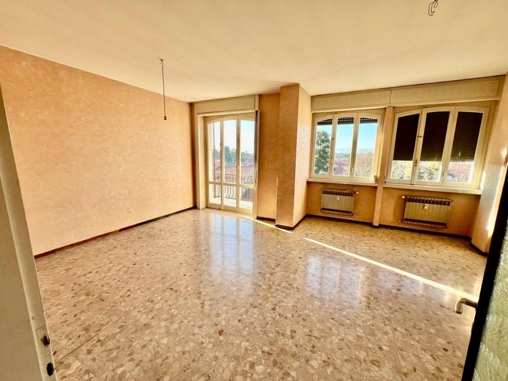 appartamento in vendita a Samarate