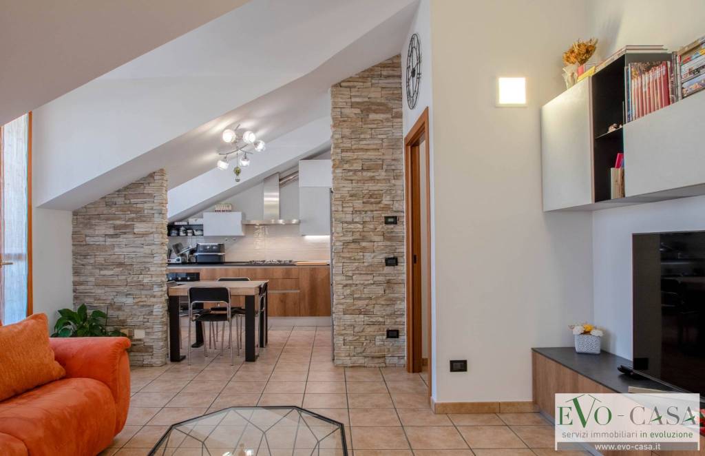 appartamento in vendita a Samarate