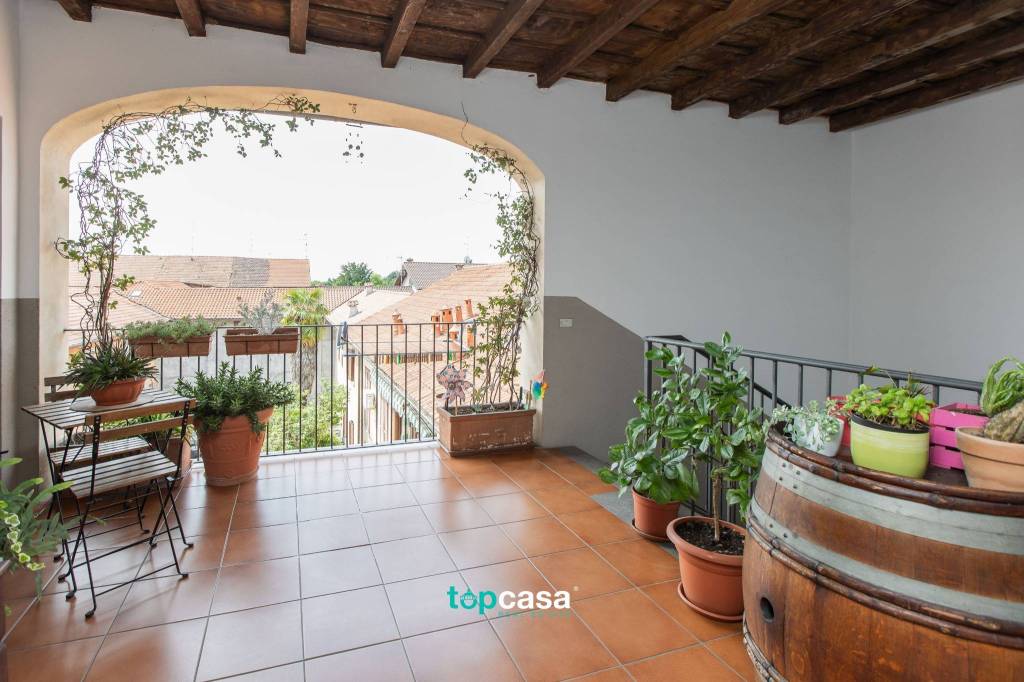 appartamento in vendita a Samarate