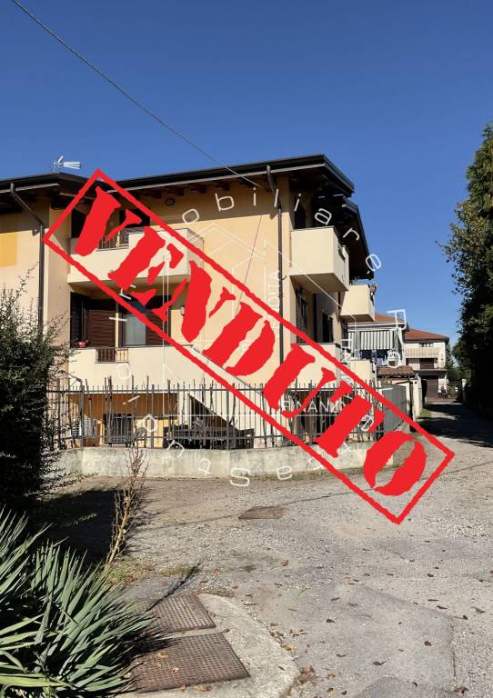 appartamento in vendita a Samarate