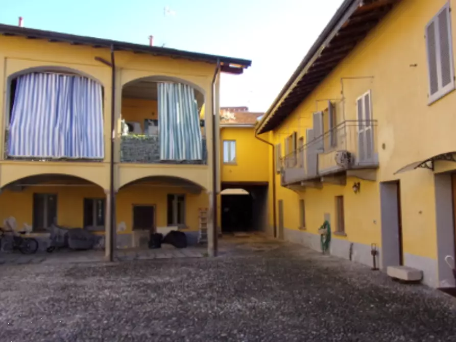 appartamento in vendita a Samarate