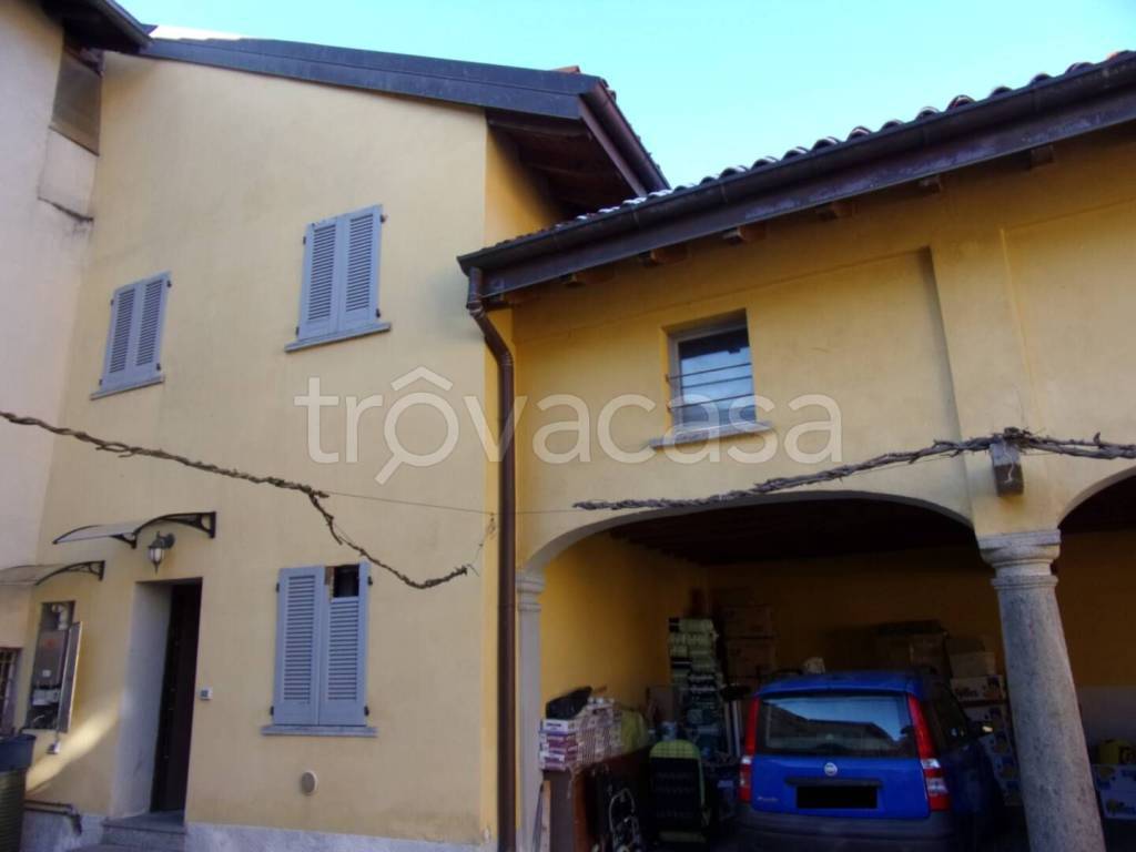 appartamento in vendita a Samarate