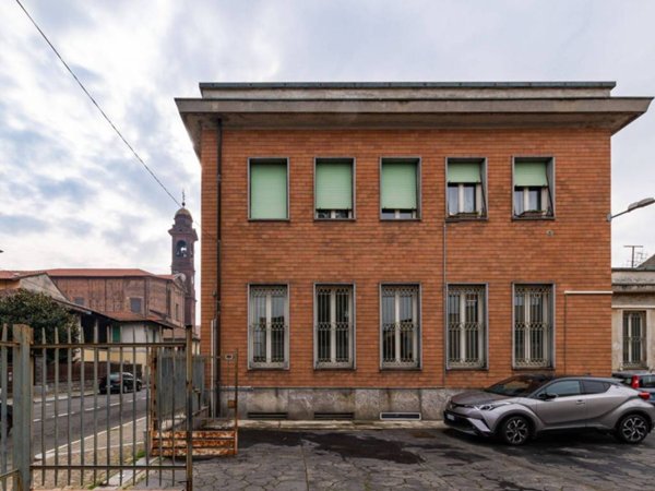 negozio in vendita a Samarate