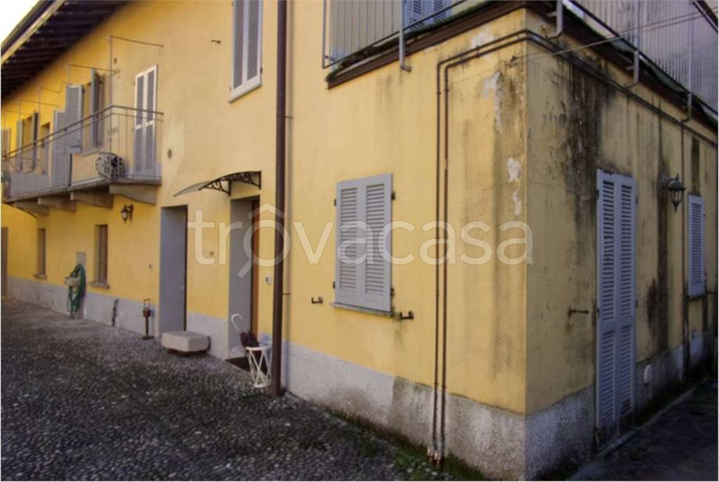 appartamento in vendita a Samarate