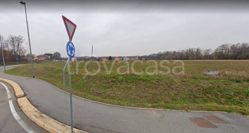 casale in vendita a Samarate in zona Cascina Costa