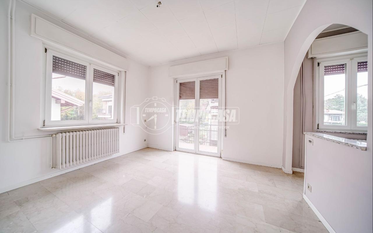 appartamento in vendita a Samarate