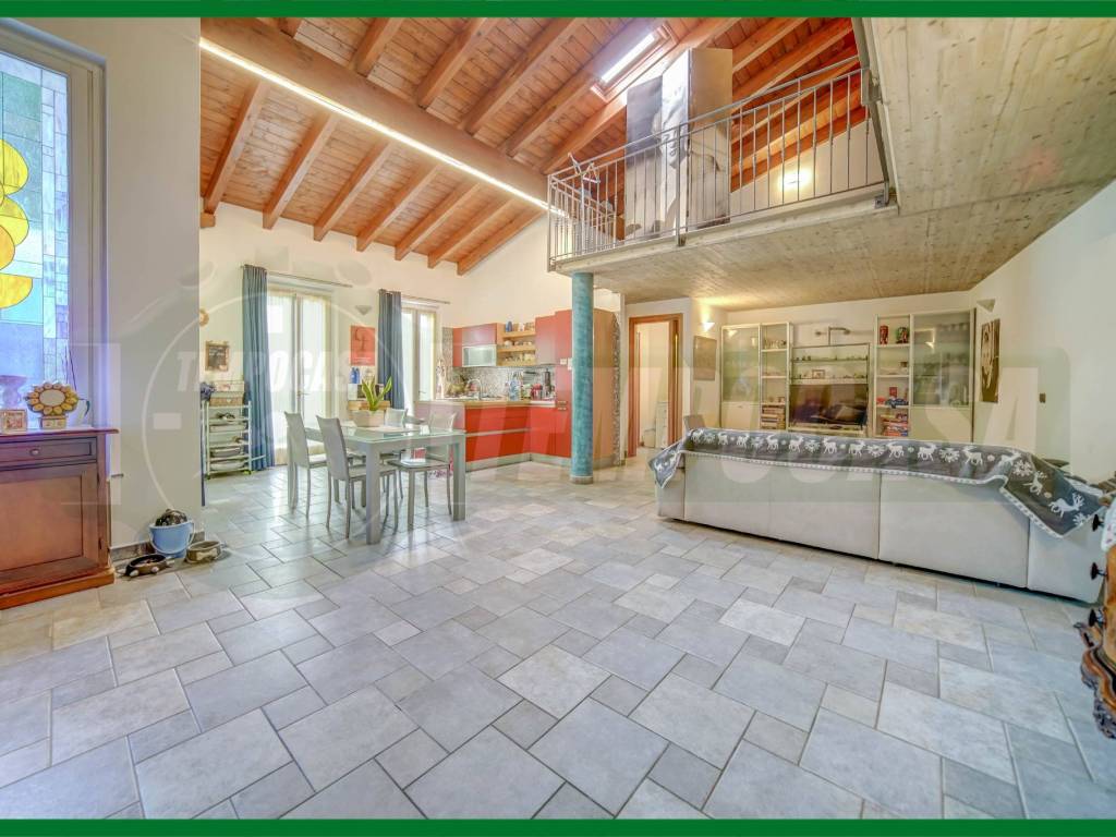 appartamento in vendita a Samarate