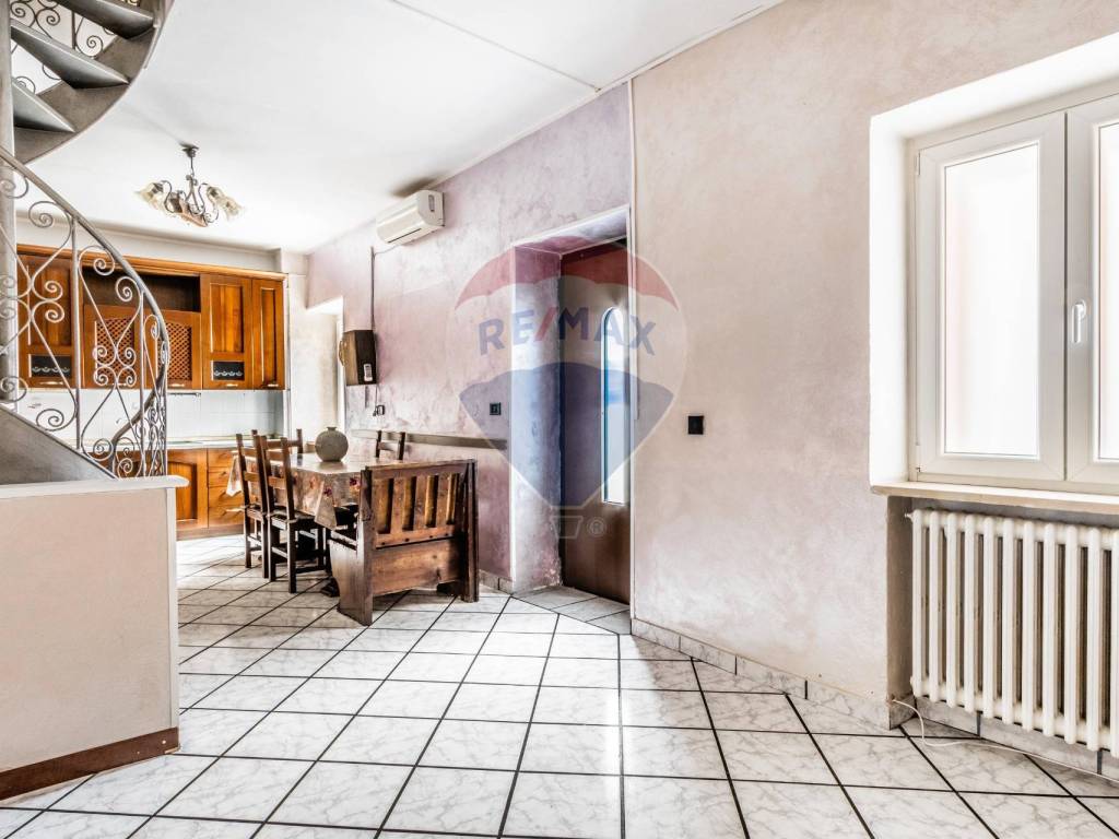 appartamento in vendita a Samarate