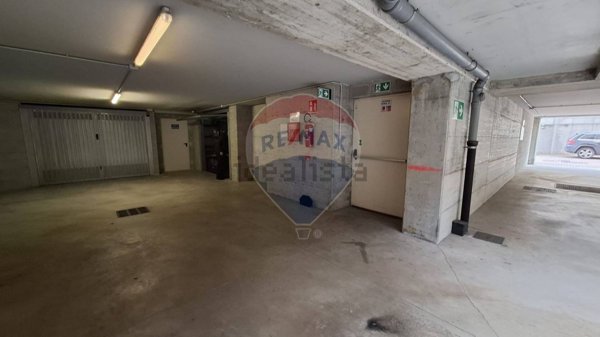 locale di sgombero in vendita a Samarate in zona Verghera
