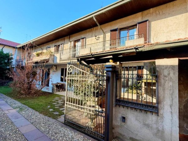 appartamento in vendita a Samarate