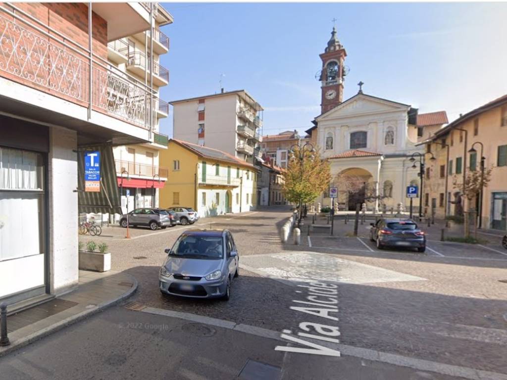 casa indipendente in vendita a Samarate