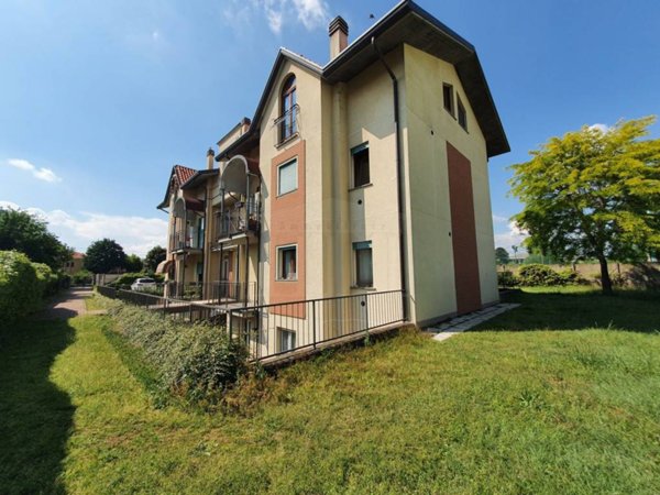 appartamento in vendita a Samarate