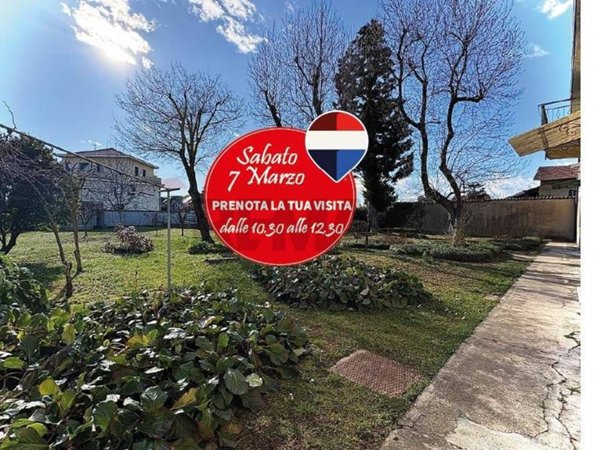 casa indipendente in vendita a Samarate in zona San Macario