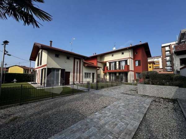 appartamento in vendita a Samarate