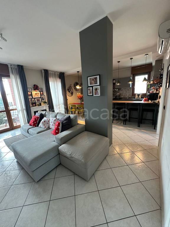 appartamento in vendita a Samarate