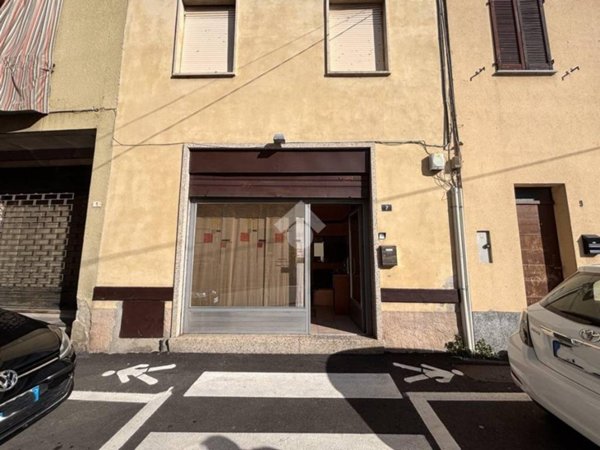 negozio in vendita a Samarate