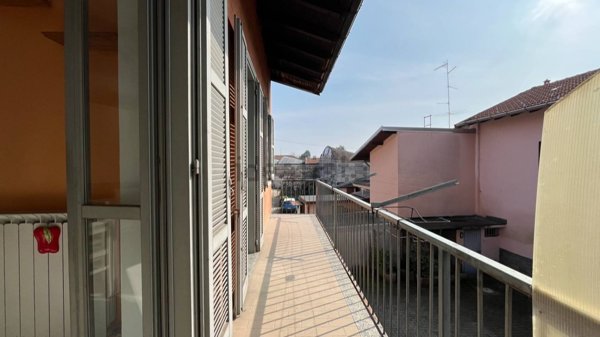 appartamento in vendita a Samarate