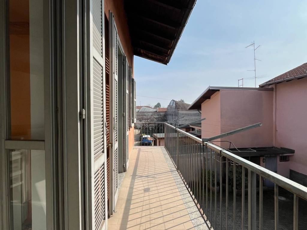 appartamento in vendita a Samarate